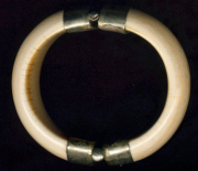 bracelet-en-ivoire-et-metal